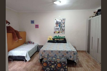 5_photo/94cef4d281.2b736b8026be143b-ATLAS-dd53fef9-36e4-4f99-ab75-48ad6b66f114.jpg de casa à venda com 3 quartos, 180m² em Jardim Adriana, Guarulhos