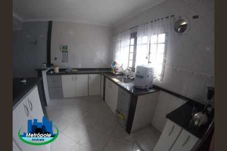 38_photo/94cef4d287.3c20d05746a6d1b7-ATLAS-1f2efc9f-1ee9-4dcd-9673-33271104a8d3.jpg de casa à venda com 5 quartos, 110m² em Morros, Guarulhos