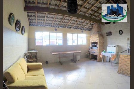 4_photo/94cef4d2df.33f7807c162f64fa-ATLAS-3ad19b81-1138-4aee-b650-bdd1a8f725ac.jpg de casa à venda com 3 quartos, 324m² em Parque Flamengo, Guarulhos