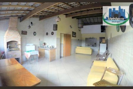 5_photo/94cef4d2df.33f7807c162f64fa-ATLAS-5158039d-aaa6-49f5-b5d0-b7aa769c06c0.jpg de casa à venda com 3 quartos, 324m² em Parque Flamengo, Guarulhos