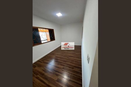 2_photo/94cef4d2df.9845a183adc4e21d-ATLAS-217bbfc1-d7c3-4433-ae5c-3ced35af3a7a.jpg de casa à venda com 3 quartos, 250m² em Parque Flamengo, Guarulhos