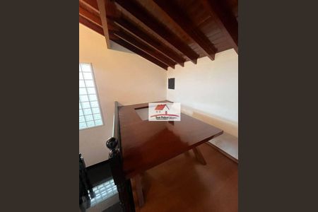 8_photo/94cef4d2df.9845a183adc4e21d-ATLAS-765da98d-22fa-4aec-862b-95137046a4b5.jpg de casa à venda com 3 quartos, 250m² em Parque Flamengo, Guarulhos