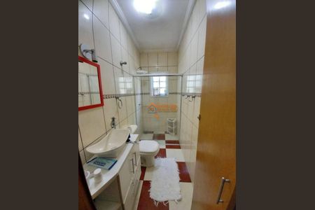 4_photo/94cef4d2e1.5a85c5bdfef41cf9-ATLAS-1b8cf4c1-0e81-41e3-87d3-9e9eb4f150e9.jpg de casa à venda com 3 quartos, 200m² em Parque Flamengo, Guarulhos