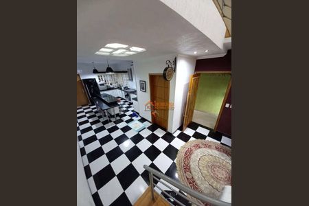 6_photo/94cef4d2e1.5a85c5bdfef41cf9-ATLAS-23fde5fd-3265-4299-8fa7-000797821b8b.jpg de casa à venda com 3 quartos, 200m² em Parque Flamengo, Guarulhos