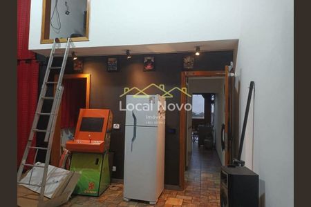 5_photo/94cef4d329.c3b9fb60c1df5c5a-ATLAS-27e45d1f-cb98-4fc9-a219-41ae1acc7f43.jpg de casa à venda com 3 quartos, 330m² em Parque Flamengo, Guarulhos