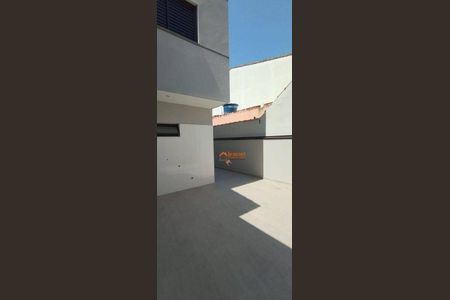 2_photo/94cef4d3b1.ceff8192393c33de-ATLAS-2e14f4be-5c09-475d-8e4c-4b30a9845a94.jpg de casa à venda com 3 quartos, 100m² em Morros, Guarulhos