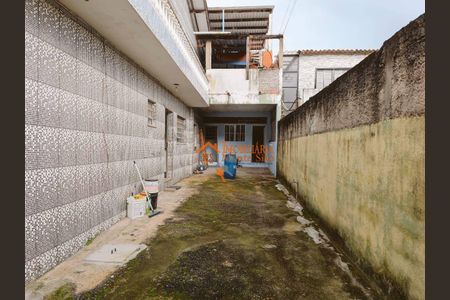 7_photo/94cef4d5bb.0abb473e952761da-ATLAS-aaca5ee3-74f9-453c-90d5-35bf82c8bbb3.jpg de casa à venda com 5 quartos, 300m² em Jardim Irene, Guarulhos