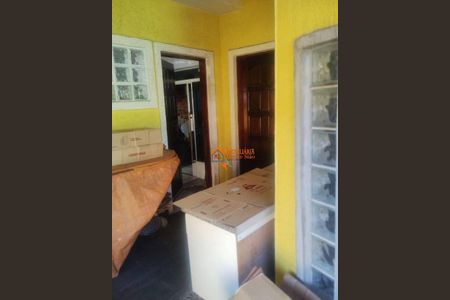 6_photo/94cef4d5e5.ec45c5915be217bb-ATLAS-b0f9823c-651b-49a9-85eb-dc46f44c8e4d.jpg de casa à venda com 4 quartos, 200m² em Parque Flamengo, Guarulhos