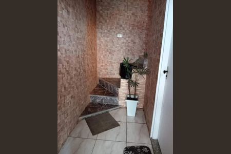 3_photo/94cef4d5ed.59b9fa3339c8dcb8-ATLAS-43bbeb9a-6a95-465e-a110-d3ed4e9fa8cc.jpg de casa à venda com 5 quartos, 105m² em Jardim Vera, Guarulhos