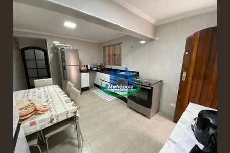 7_photo/94cef4d5ff.6618d879b31b9a75-ATLAS-6896ccdc-b333-4456-a6a4-e1176b9ed04b.jpg de casa à venda com 3 quartos, 169m² em Parque Flamengo, Guarulhos