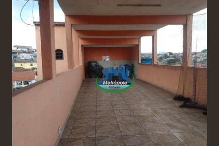 19_photo/94cef4d649.74dbc9aa7d3e0758-ATLAS-d48ec5a3-d84a-46c3-a460-32a7d06349d8.jpg de casa à venda com 3 quartos, 252m² em Jardim Nova Guarulhos, Guarulhos