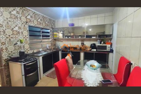 10_photo/94cef4d709.ceff8192393c33de-ATLAS-6c8bdc28-0e76-41ac-bbd3-5acce62861a4.jpg de casa à venda com 4 quartos, 200m² em Jardim dos Afonsos, Guarulhos