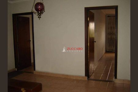 3_photo/94cef4d963.1fc59d07fa4f7006-ATLAS-484fb1de-bc31-4bea-b731-9b4bdb779fb4.jpg de casa à venda com 3 quartos, 262m² em Jardim Diogo, Guarulhos