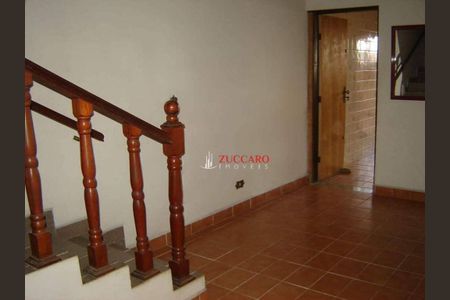 10_photo/94cef4d963.1fc59d07fa4f7006-ATLAS-d130c1d8-6059-4832-aecc-881be73fbcbc.jpg de casa à venda com 3 quartos, 262m² em Jardim Diogo, Guarulhos