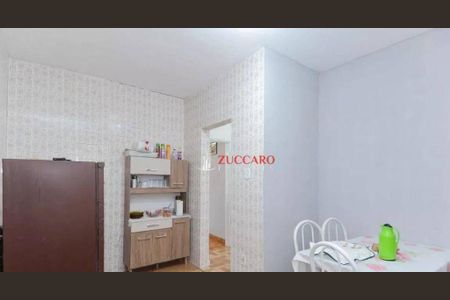 14_photo/94cef4d999.5b74ddc67cdd8e67-ATLAS-5d013f84-d8fd-4df7-9c17-48d524346d9e.jpg de casa à venda com 3 quartos, 208m² em Vila Bremen, Guarulhos