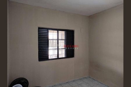 6_photo/94cef4da6b.05acccb2dbb53537-ATLAS-1a067d65-34a4-44a5-9a0f-c2579eaaa518.jpg de casa à venda com 4 quartos, 200m² em Jardim Adriana, Guarulhos