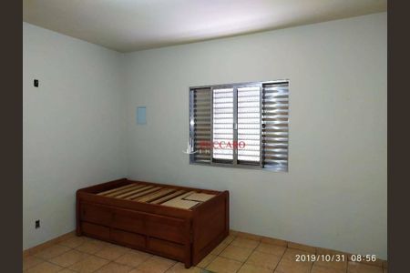 3_photo/94cef4da6b.05acccb2dbb53537-ATLAS-784e63ef-e5c5-4020-9e5c-810370c0812f.jpg de casa à venda com 4 quartos, 200m² em Jardim Adriana, Guarulhos