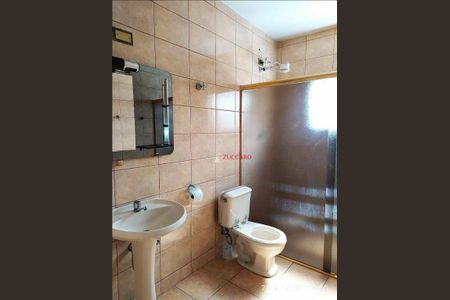 8_photo/94cef4da6b.05acccb2dbb53537-ATLAS-be458f75-3b55-4adc-bf72-d7c635e4441f.jpg de casa à venda com 4 quartos, 200m² em Jardim Adriana, Guarulhos