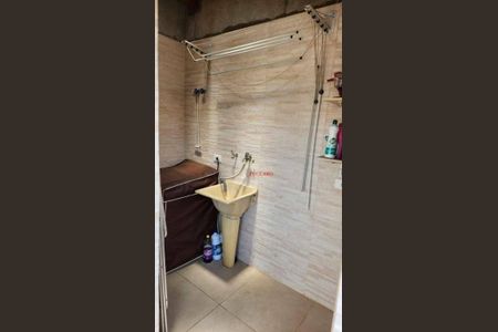 9_photo/94cef4da89.dabf6d33826e301d-ATLAS-4e4ac24c-adaf-429b-be2a-693b3a814499.jpg de casa à venda com 4 quartos, 240m² em Jardim Adriana, Guarulhos