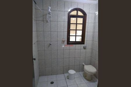 12_photo/94cef4da89.dabf6d33826e301d-ATLAS-521219bf-7a72-4f2e-b708-6ce3e25f336f.jpg de casa à venda com 4 quartos, 240m² em Jardim Adriana, Guarulhos