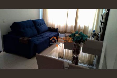 12_photo/94cef4da89.dabf6d33826e301d-ATLAS-576d5c17-2f6b-4bc4-b779-c308a14f81d7.jpg de casa à venda com 5 quartos, 200m² em Jardim Adriana, Guarulhos