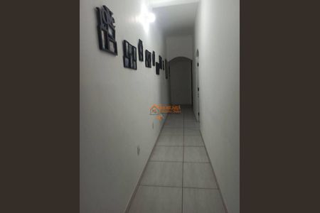 7_photo/94cef4da89.dabf6d33826e301d-ATLAS-602565b7-1973-4bff-b8e1-2ce2f79ed6e7.jpg de casa à venda com 5 quartos, 200m² em Jardim Adriana, Guarulhos