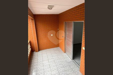 7_photo/94cef4da8b.2a17df7df6ae08cb-ATLAS-4ac24dd9-9812-49e6-a0d1-40b83ceb3547.jpg de casa à venda com 3 quartos, 289m² em Jardim Adriana, Guarulhos