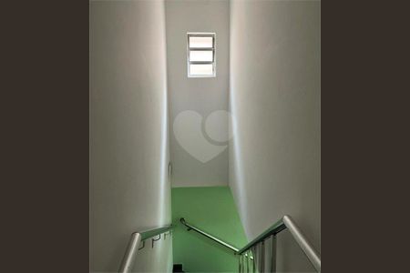 9_photo/94cef4da8b.2a17df7df6ae08cb-ATLAS-62c2f8ef-3b00-4c43-a545-bf7b40d7e520.jpg de casa à venda com 3 quartos, 289m² em Jardim Adriana, Guarulhos