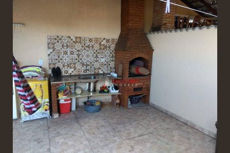 2_photo/94cef4dad5.2832257cbb3df2c4-ATLAS-074f59b5-cdef-4fcc-99b6-009a14b65404.jpg de casa à venda com 3 quartos, 125m² em Jardim Adriana, Guarulhos