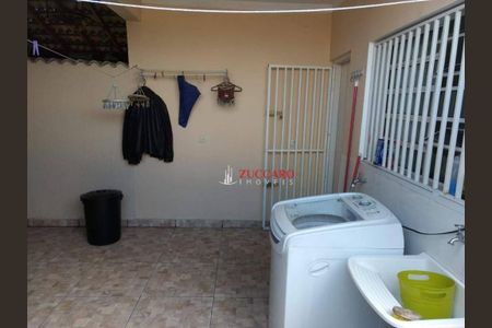 7_photo/94cef4dad5.2832257cbb3df2c4-ATLAS-3006a0e9-5106-47d5-8314-000bbd21ff4e.jpg de casa à venda com 3 quartos, 125m² em Jardim Adriana, Guarulhos