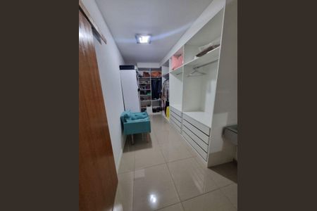 15_photo/94cef4dafb.ce0e127f29cc1409-ATLAS-160a2769-7b4f-4f46-8474-bb2bb03d88e4.jpg de casa à venda com 5 quartos, 450m² em Jardim Adriana, Guarulhos