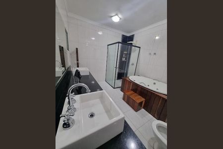 3_photo/94cef4db2f.9f73e101bd22bb98-ATLAS-1a84c870-0865-4420-b73d-3a382bf55852.jpg de casa à venda com 5 quartos, 450m² em Jardim Adriana, Guarulhos