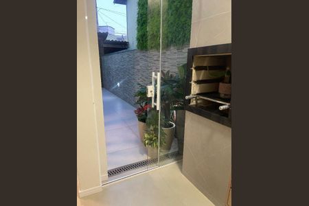 6_photo/94cef4dbc1.93684ba626663d30-ATLAS-39da2a8d-d8e3-4bcc-809a-5b0236fe4cbd.jpg de casa à venda com 3 quartos, 130m² em Jardim Adriana, Guarulhos