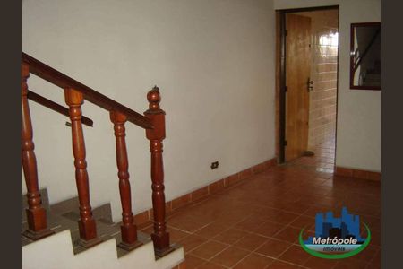 14_photo/94cef4dbf1.18d35e9b3b089d06-ATLAS-f594d1e9-6591-4db0-9af7-33ad49cf323d.jpg de casa à venda com 3 quartos, 262m² em Jardim Diogo, Guarulhos