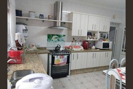 12_photo/94cef4dd1b.d26e0e90ca7e938a-ATLAS-d536b2f0-3bd1-4354-a3c5-964cdc6f9487.jpg de casa à venda com 3 quartos, 190m² em Vila Itapoan, Guarulhos