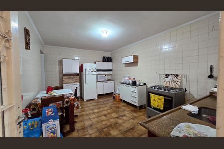 2_photo/94cef4dddf.59b9fa3339c8dcb8-ATLAS-2a91d805-ce7d-4918-8c04-5d5dc4b14857.jpg de casa à venda com 4 quartos, 250m² em Vila Bremen, Guarulhos