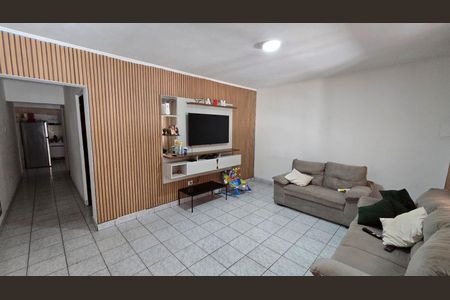 12_photo/94cef4dddf.59b9fa3339c8dcb8-ATLAS-8a2956cf-d0a2-4e14-aef9-2e8169950a1e.jpg de casa à venda com 4 quartos, 250m² em Vila Bremen, Guarulhos