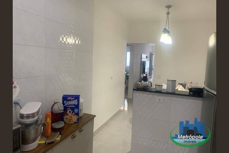 2_photo/94cef4e069.c18f59c832a74b25-ATLAS-0537016e-9bac-4b68-904c-950196ea3e56.jpg de casa à venda com 2 quartos, 70m² em Vila Rio de Janeiro, Guarulhos