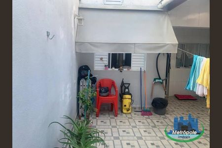 13_photo/94cef4e069.c18f59c832a74b25-ATLAS-d4abe6f1-3533-4eeb-9ece-11fe60cc352c.jpg de casa à venda com 2 quartos, 70m² em Vila Rio de Janeiro, Guarulhos