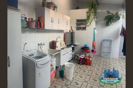 14_photo/94cef4e069.f55ccccd7ae97762-ATLAS-01eb3542-f0bd-4e35-bd22-73c7a84c206f.jpg de casa à venda com 2 quartos, 70m² em Vila Rio de Janeiro, Guarulhos