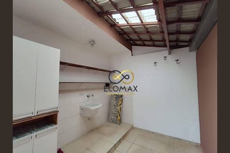 4_photo/94cef4e53b.c5048fb62d5ae984-ATLAS-d6247997-f14b-4232-b49e-3df2cf82c2fc.jpg de casa à venda com 2 quartos, 80m² em Jardim Gracinda, Guarulhos