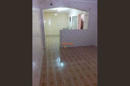 8_photo/94cef4e69d.ceff8192393c33de-ATLAS-27e42239-c7c9-4fe3-b203-e05df9fea080.jpg de casa à venda com 7 quartos, 300m² em Jardim Las Vegas, Guarulhos