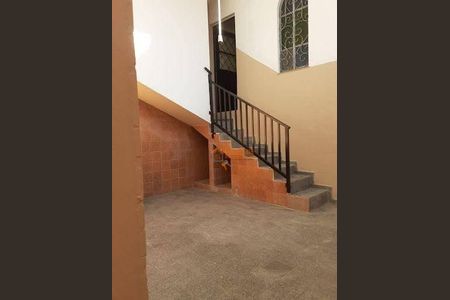 4_photo/94cef4e69d.ceff8192393c33de-ATLAS-c40b4b16-c19a-4a0b-ab36-a22e6ef35121.jpg de casa à venda com 7 quartos, 300m² em Jardim Las Vegas, Guarulhos