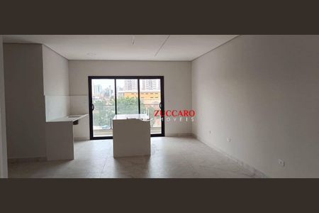 10_photo/94cef4e797.b3df034c454bebf7-ATLAS-fb3fe2c2-fe44-4bc9-aead-c70b4d58e434.jpg de casa à venda com 3 quartos, 179m² em Vila Itapoan, Guarulhos