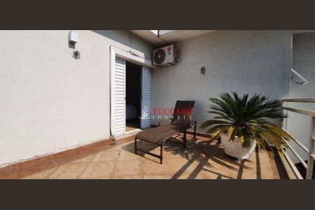 5_photo/94cef4e7c1.6fc7c21c24d33852-ATLAS-1ead8583-81e4-4883-a7be-a3914ecaf03b.jpg de casa à venda com 4 quartos, 374m² em Jardim Valeria, Guarulhos