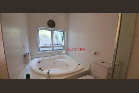 9_photo/94cef4e7c1.6fc7c21c24d33852-ATLAS-2943e32e-165e-4841-9611-92bf566b5e57.jpg de casa à venda com 4 quartos, 374m² em Jardim Valeria, Guarulhos