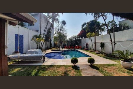 2_photo/94cef4e7c1.6fc7c21c24d33852-ATLAS-baf372c5-2e66-42b4-95d0-50a6dcf4e1d3.jpg de casa à venda com 4 quartos, 374m² em Jardim Valeria, Guarulhos