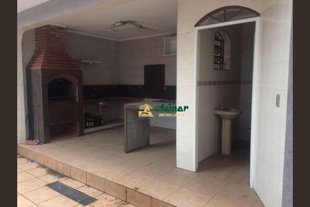 33_photo/94cef4ef89.a6e7b972090e492b-ATLAS-6056f395-9eb5-4978-8d00-02ab498a3b44.jpg de casa para alugar com 3 quartos, 300m² em Jardim Las Vegas, Guarulhos