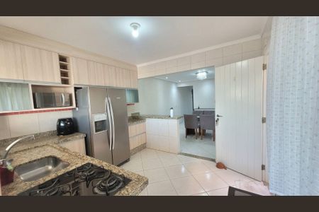 10_photo/94cef4f42b.719fbdc320448c84-ATLAS-82c15ef4-8f04-4eae-94d4-7f5892f18067.jpg de casa à venda com 3 quartos, 195m² em Parque Continental II, Guarulhos