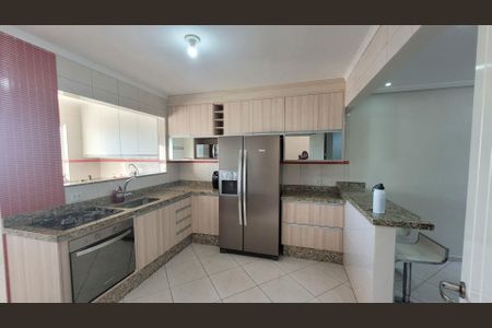 20_photo/94cef4f42b.719fbdc320448c84-ATLAS-a8d0b3a8-7e4d-4400-8d02-86cccb016d87.jpg de casa à venda com 3 quartos, 195m² em Parque Continental II, Guarulhos